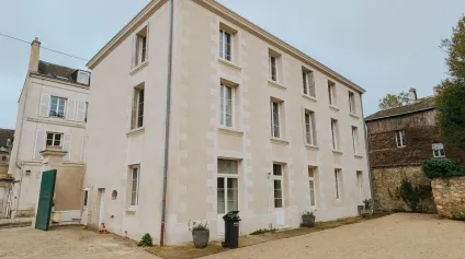 IMMEUBLE DE BUREAUX 436M² EN CENTRE VILLE A LOUER AVEC EMPLACEMENTS DE PARKING - Offre immobilière - Arthur Loyd