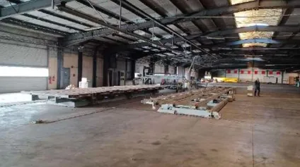 LOCAUX D'ACTIVITÉS A VENDRE - 6.296 M2 - SECTEUR SAINT-QUENTIN : - Offre immobilière - Arthur Loyd