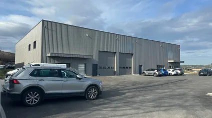 Locaux d'activités à LOUER sur la ZI AVON à GARDANNE - Offre immobilière - Arthur Loyd