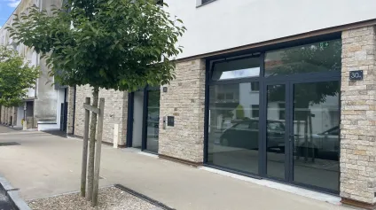 Cellule commerciale de 99m2 dans le centre ville de Saint Sébastien sur Loire. - Offre immobilière - Arthur Loyd