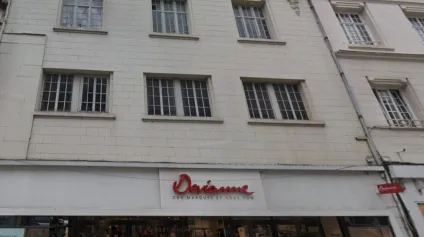 Local commercial Rue de Bellain à louer ou à vendre - Offre immobilière - Arthur Loyd