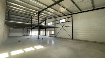 Locaux d'activité neufs à louer - Divisibles dès 70 m² - Accès A9 Béziers - Emplacement stratégique - Offre immobilière - Arthur Loyd