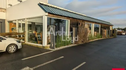 BRUZ - LOCAL D'ACTIVITE A LOUER - AXE PASSANT - Offre immobilière - Arthur Loyd