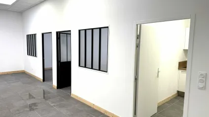 TOURS GRAMMONT BUREAUX A LOUER 120 M² NEUFS RDC - Offre immobilière - Arthur Loyd
