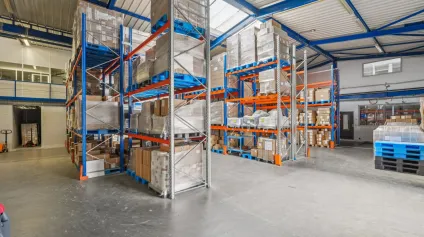 Bâtiment indépendant à vendre ou louer à Gennevilliers avec accès autoroutes - Offre immobilière - Arthur Loyd