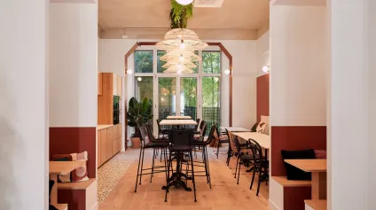 Immeuble de bureaux flexibles Paris 16 - Espaces privatifs, plateaux indépendants et services intégrés - Offre immobilière - Arthur Loyd