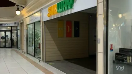 PERIPHERIE D'AVIGNON EN LOCATION PURE CELLULE COMMERCIALE DE 63 m² ENVIRON DANS GALERIE MARCHANDE - Offre immobilière - Arthur Loyd