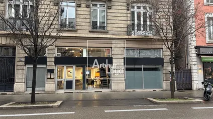 Local commercial à vendre - Secteur prisé Grenoble - Offre immobilière - Arthur Loyd
