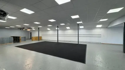 Commerce 350m2 à louer à Grandvilliers - Offre immobilière - Arthur Loyd