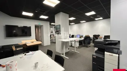 BLOIS - LOCATION BUREAUX DE 170,11 M² - CENTRE VILLE - Offre immobilière - Arthur Loyd