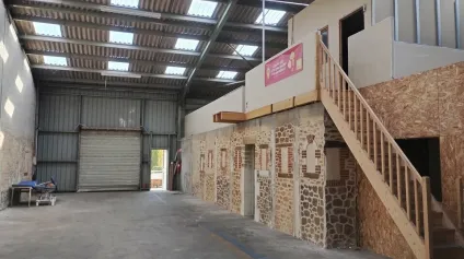 A LOUER NIORT LOCAL D'ACTIVITÉ DE 320M2 SECTEUR LA CRECHE - Offre immobilière - Arthur Loyd