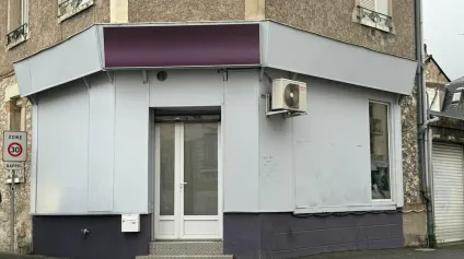 TOURS VELPEAU COMMERCE A LOUER 40 M² ANGLE AVEC CAVES ET CLIMATISATION - Offre immobilière - Arthur Loyd