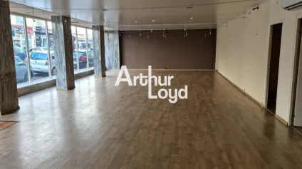 A VENDRE MUR COMMERCIAUX ERP DANS QUARTIER DES MUSICIENS 185M²+ 30m² PARKING PRIVATIF - Offre immobilière - Arthur Loyd