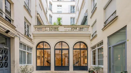 Magnifique local commercial pour showroom ou galerie d'art, proche Place de la République - Offre immobilière - Arthur Loyd