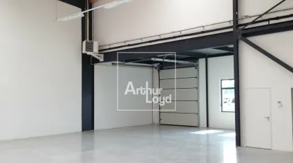 A VENDRE - local d'activités NEUF - Offre immobilière - Arthur Loyd