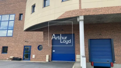 MOISSY CRAMAYEL ENTREPOT AVEC QUAI A LOUER - Offre immobilière - Arthur Loyd