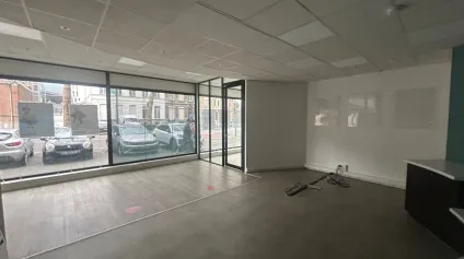 Local commercial à louer 92 m² à Lille emplacement recherché secteur étudiant Vauban - Offre immobilière - Arthur Loyd