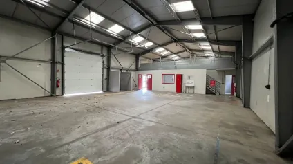 À LOUER : Bâtiment indépendant de 300 m², ZI La Chauvetière à Saint-Etienne - Offre immobilière - Arthur Loyd