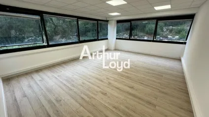 Bureaux à louer cloisonnés et climatisés bon standing - Valbonne - Offre immobilière - Arthur Loyd