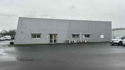 À louer : Local d'activité de 456 m² à Thouaré-sur-Loire, emplacement stratégique - Offre immobilière - Arthur Loyd