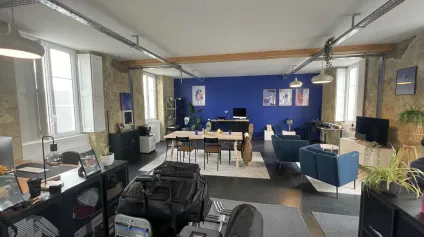 BUREAUX RÉNOVÉS À LOUER 90M²-PROCHE MELLINET - Offre immobilière - Arthur Loyd