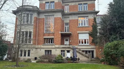 Maison de maître indépendante à vendre - Bureaux de prestige avec jardin, accessibilité optimale et forte attractivité locative - Offre immobilière - Arthur Loyd
