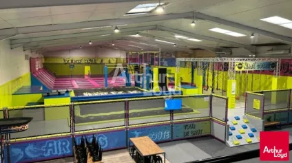 VINEUIL - LOCATION LOCAL COMMERCIAL DE 1&nbsp;000 M² - PROCHE ACCÈS VOIE RAPIDE - Offre immobilière - Arthur Loyd