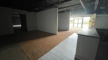 LOCAL COMMERCIAL 603 M² ZAC DE KERGARADEC - Offre immobilière - Arthur Loyd