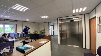 A LOUER - LOCAL D'ACTIVITE 1430 M² - CAUDAN - Offre immobilière - Arthur Loyd