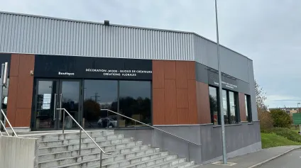 À LOUER - Cellule commerciale d'angle - Longuenesse - Offre immobilière - Arthur Loyd