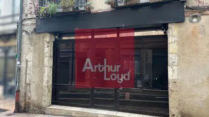 Local commercial à louer, idéale restauration - Offre immobilière - Arthur Loyd
