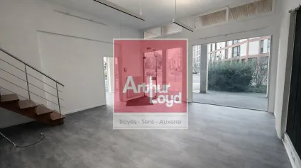 Local Commercial 79 m²  Troyes - Offre immobilière - Arthur Loyd