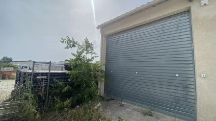 Local de stockage à louer sur le PAAP - Offre immobilière - Arthur Loyd