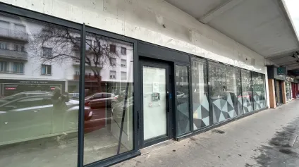 Local commercial à louer centre ville Saint-Nazaire avec parking gratuit - Offre immobilière - Arthur Loyd