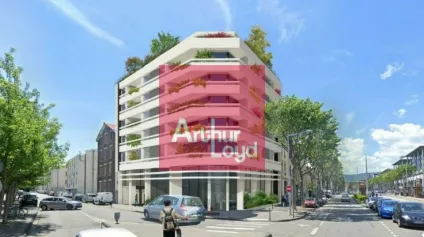 LOCAL COMMERCIAL 210 m² + mezzanine 80 M² A LOUER CLERMONT-FERRAND REPUBLIQUE - Offre immobilière - Arthur Loyd