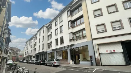 BUREAUX à VENDRE de 839.97 m² - Offre immobilière - Arthur Loyd