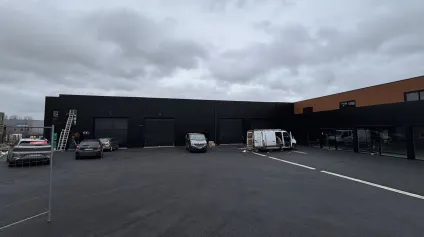 A LOUER - Local D'activité - Offre immobilière - Arthur Loyd