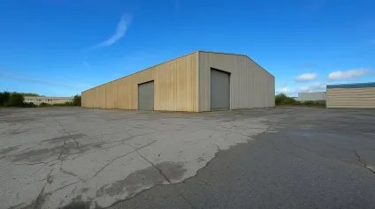 À LOUER / À VENDRE - ENTREPÔT + TERRAIN - EMPLACEMENT EXCEPTIONNEL EN COEUR DE ZI - Offre immobilière - Arthur Loyd