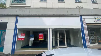 A VENDRE / A LOUER- LOCAL COMMERCIAL 100 M² - LORIENT - Offre immobilière - Arthur Loyd