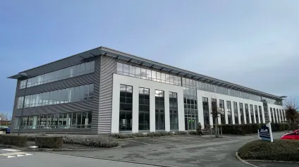 Bureaux à louer à Saint-André-Lez-Lille au sein d’un parc arboré - Offre immobilière - Arthur Loyd