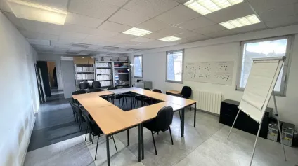 BUREAUX DE 94 m² - PROXIMITÉ IMMÉDIATE AU CENTRE VILLE ET CITE JUDICIAIRE - Offre immobilière - Arthur Loyd