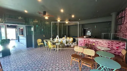 Local commercial à louer - Emplacement stratégique en angle - Centre-ville Montpellier - Offre immobilière - Arthur Loyd