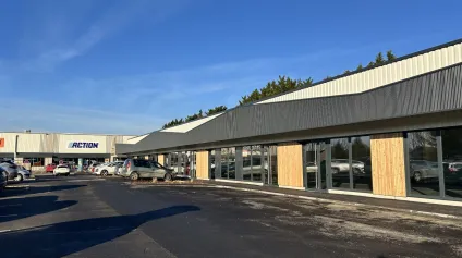 Locaux commerciaux à louer à Brebières flexible et attractif en zone dynamique - Offre immobilière - Arthur Loyd