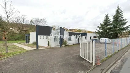 LOCAL D'ACTIVITE - ENTREPOT à VENDRE de 302 m² - Offre immobilière - Arthur Loyd