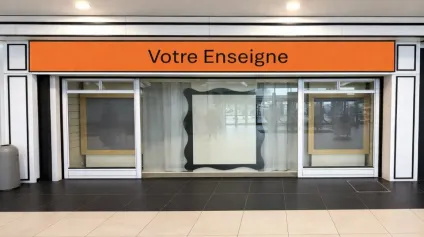 A LOUER CELLULE 100.36M² FACE A UNE ENTRÉE PRINCIPALE GALERIE COMMERCIALE LECLERC THOUARS - Offre immobilière - Arthur Loyd