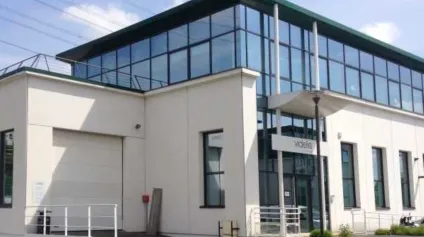 Bâtiments indépendants idéal pour PME - Offre immobilière - Arthur Loyd