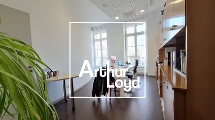 BUREAUX A VENDRE + PARKINGS EN GARAGE - NIMES - Offre immobilière - Arthur Loyd