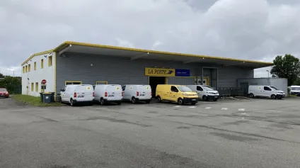 A LOUER LOCAUX ACTIVITES 889 M² GOUESNOU - Offre immobilière - Arthur Loyd