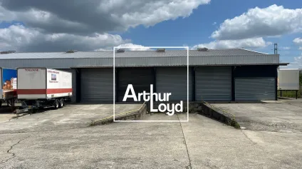Local d’activité à louer à Portet-sur-Garonne accès poids lourds et quai - Offre immobilière - Arthur Loyd
