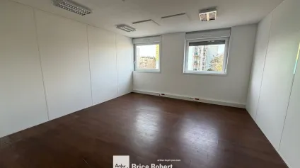 A louer - CAT SUD -bureaux Lumineux - Lyon 3 - Offre immobilière - Arthur Loyd